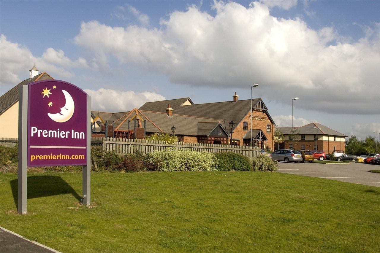 Premier Inn Barnsley Wombwell Eksteriør billede