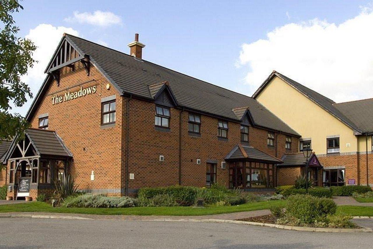 Premier Inn Barnsley Wombwell Eksteriør billede