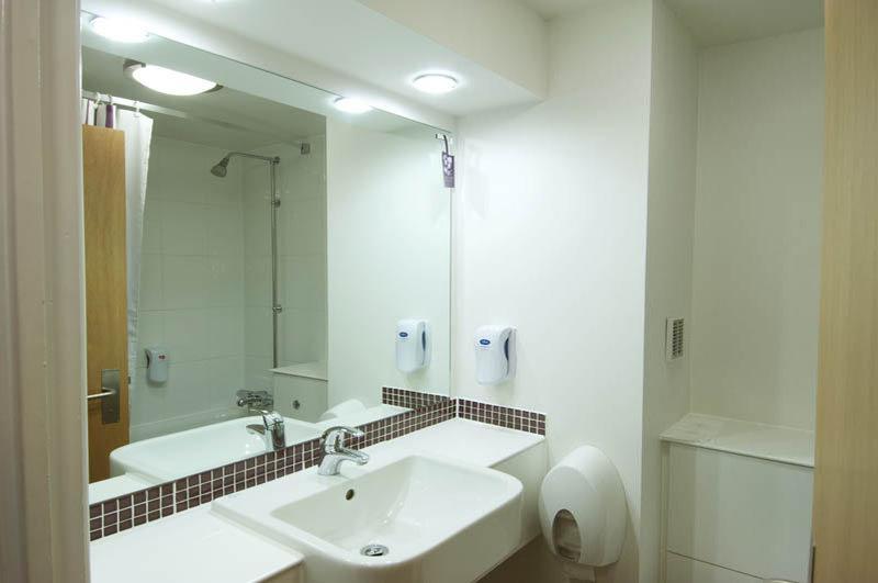 Premier Inn Barnsley Wombwell Eksteriør billede