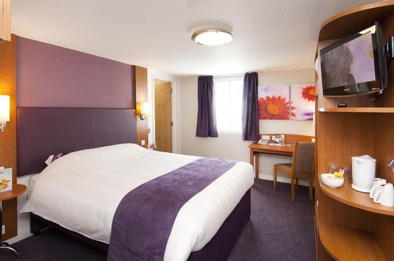 Premier Inn Barnsley Wombwell Eksteriør billede
